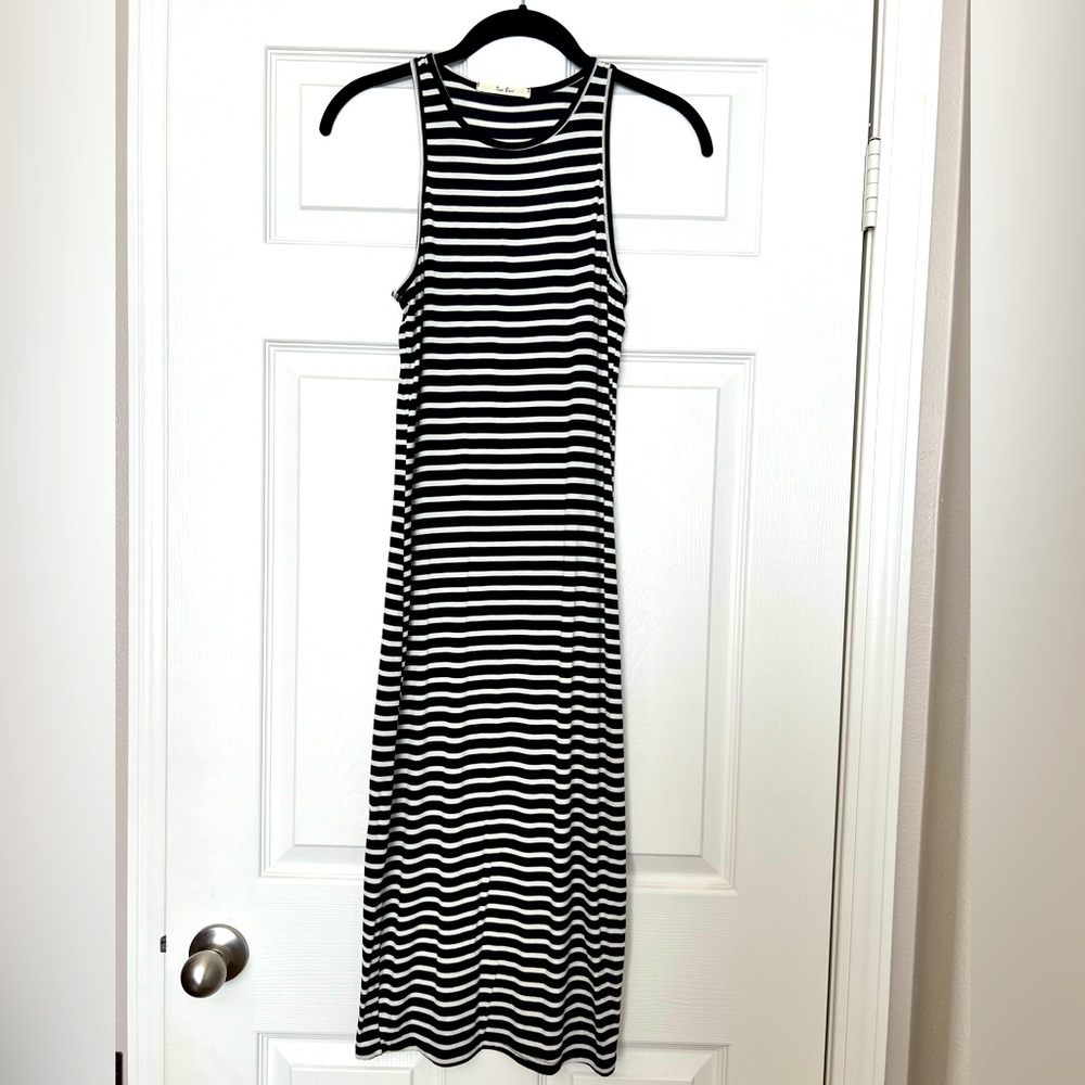 Brand: Tres Bien; Size: Small; Color: Black and White Striped